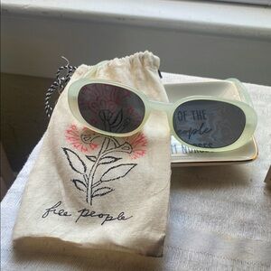 Free people sunglasses with bag